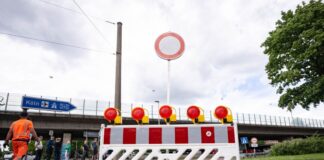 Gesperrte A565-Brücke: Ergebnisse in nächsten zwei Wochen Die Bonner Brücke im Verlauf der Autobahn 565 zählt zu den wichtigsten Verkehrsachsen der Region.