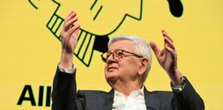 Joschka Fischer: Regierung braucht Projekt wie Agenda 2010 Ex-Bundesaußenminister Joschka Fischer glaubt, dass die schwarz-rote Bundesregierung ein gemeinsames Projekt braucht (Archivbild).
