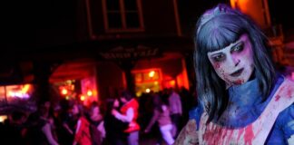Casting für Monster: Wer überzeugt, erschreckt im Herbst Furchteinfößende Kreaturen gefragt: Wer beim Casting überzeugt, kann im Herbst im Movie Park für Gruselmomente sorgen. (Archivbild)