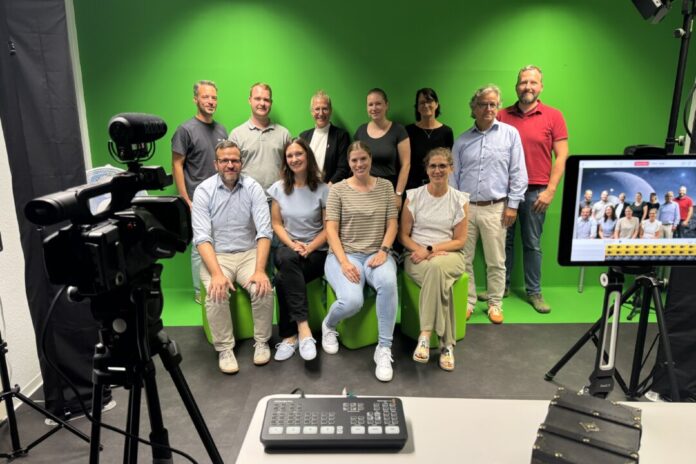 Das zdi-Netzwerk im Kreis Mettmann fördert als Teil der landesweiten Initiative „Zukunft durch Innovation.NRW“ (zdi) die MINT-Bildung von Jugendlichen (MINT steht für Mathematik, Informatik, Naturwissenschaften und Technik). Foto: Kreis Mettmann Das zdi-Netzwerk im Kreis Mettmann fördert als Teil der landesweiten Initiative „Zukunft durch Innovation.NRW“ (zdi) die MINT-Bildung von Jugendlichen (MINT steht für Mathematik, Informatik, Naturwissenschaften und Technik). Foto: Kreis Mettmann