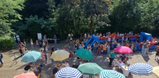 Gymnasium Langenberg begrüßt neue Fünftklässler Für die Fünftklässler beginnt bald der neue Schulabschnitt. Begrüßt wurden sie mit einem Sommerfest. Foto: privat