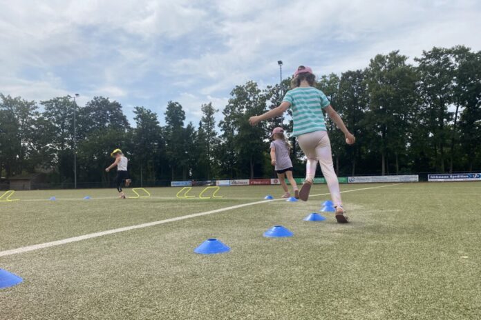 20260710_Minisportabzeichen Beim Minisportabzeichen in Haan stand die Freude an der Bewegung im Mittelpunkt. Foto: Kreis Mettmann