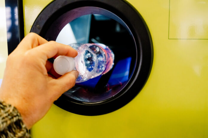 Ein defekter Pfandautomat verhindert nicht die Rücknahmepflicht der Läden. Foto: VZ NRW/adpic Ein defekter Pfandautomat verhindert nicht die Rücknahmepflicht der Läden. Foto: VZ NRW/adpic