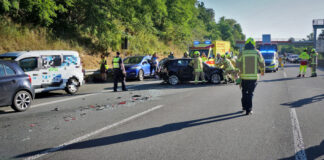 Schwerer Unfall auf A52 in Richtung Düsseldorf: Drei Schwerverletzte