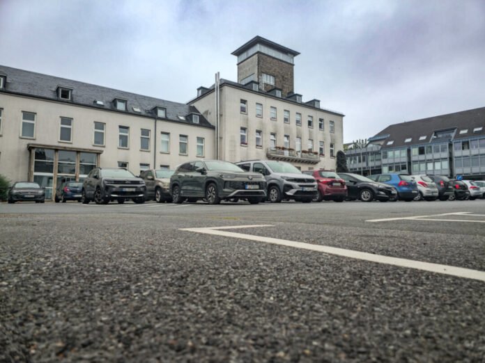 28_VE_Rathaus Stadtverwaltung und Lokalpolitik werden die Herausforderungen durch knappe Haushaltsmittel bewältigen müssen. Foto: Volkmann
