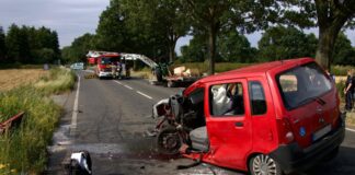 Frontalcrash – Autofahrer schwer verletzt Bei einem Frontalzusammenstoß ist ein Autofahrer schwer verletzt worden.