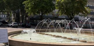 Plansch-Verbot am Neuen Markt: SPD kritisiert Haaner Stadtverwaltung Der Brunnen am Haaner Markt sorgt für Diskussionen. Foto: SPD Haan