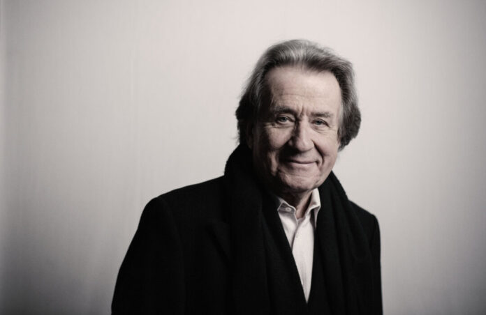 Rudolf Buchbinder ist seit vielen Jahrzehnten ein enger künstlerischer Partner der Essener Philharmoniker. Foto: Marco Borggreve
