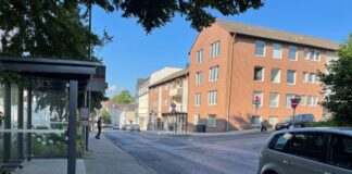 Wegen Bauarbeiten wird Seminarstraße gesperrt Die Bushaltestelle vor dem Rathaus wird barrierefrei ausgebaut. Foto: Kreisstadt Mettmann