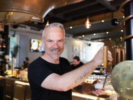 Ratinger wollen Innenstadt mit mehr Leben füllen Der Gastronom Christian Pannes ist der Sprecher der Interessengemeinschaft. Foto: Volkmann