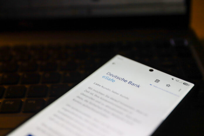 Deutsche Bank Betrug Diese E-Mail landet derzeit wieder in den Postfächern. Foto: Volkmann