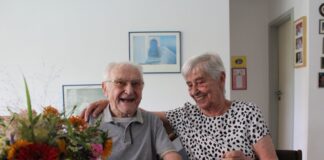 Erkrather Ehepaar feiert Eiserne Hochzeit: “Wir waren uns eigentlich nie böse” Marlies und Gottfried Oelschlägel haben Grund zum Feiern. Foto: Stadt Erkrath