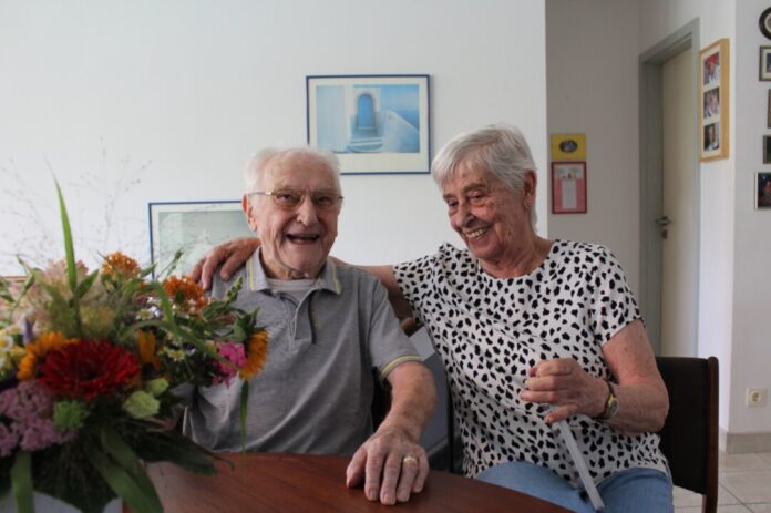 Ehepaar Oelschlägel feiert eiserne Hochzeit Marlies und Gottfried Oelschlägel haben Grund zum Feiern. Foto: Stadt Erkrath