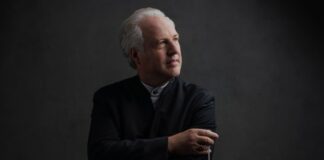 Saisonauftakt mit Manfred Honeck und dem Pittsburgh Symphony Orchestra Manfred Honeck gastiert in Essen. Foto: Todd Rosenberg