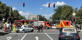 Unfall auf dem Willi-Brandt-Platz in Velbert
