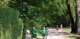 Ratingen: „Der schönste Sporttag des Jahres war wieder ein Erlebnis“ Laufen ist eine der beiden Disziplinen beim "Swin & Run". Foto: Oliver Kubanek