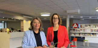 Offene Sprechstunde „Zurück in den Beruf? in Monheim Petra Baumbach und Barbara Engelmann laden zur offenen Sprechstunde ein. Foto: Agentur für Arbeit Mettmann