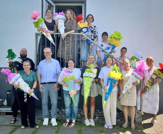 Schultuetenaktion_Stiftung_Leuchtturm