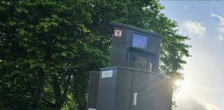 Geschwindigkeitskontrollen: An diesen Straßen in Velbert wird geblitzt Ein Blitzer am Straßenrand. Foto: Volkmann
