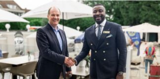 Karsten Brandt und Samuel Awasum. Foto: Lions