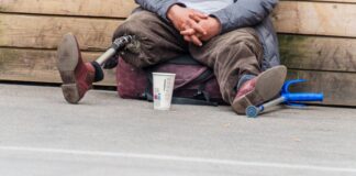 Dortmund verbietet vorerst Betteln an Außengastronomie Der Rat der Stadt Dortmund hat für ein Jahr ein Bettelverbot in direkter Nachbarschaft zur Außengastronomie beschlossen. (Symbolfoto)