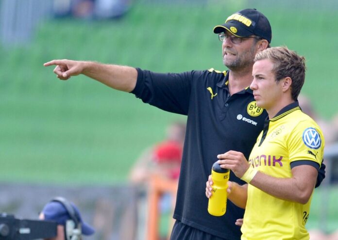 Jürgen Klopp und Mario Götze Einst erfolgreich bei Borussia Dortmund: Mario Götze (l) und Jürgen Klopp. (Archivbild)