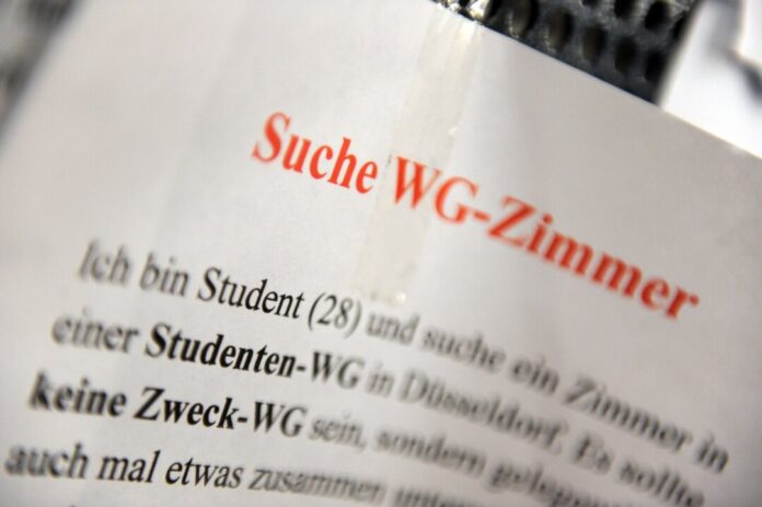 Studenten leben häufiger noch zu Hause als Studentinnen WG, Wohnheim, eigene Mietwohnung oder doch noch im Elternhaus: Wie Studierende wohnen hängt auch stark vom Standort der Hochschule ab. (Symbolbild)