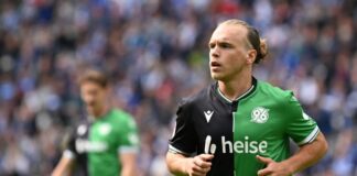 Hannover 96 unterliegt im Härtetest dem SC Paderborn Traf für Hannover 96 gegen den SC Paderborn: Lars Gindorf. (Archivbild)
