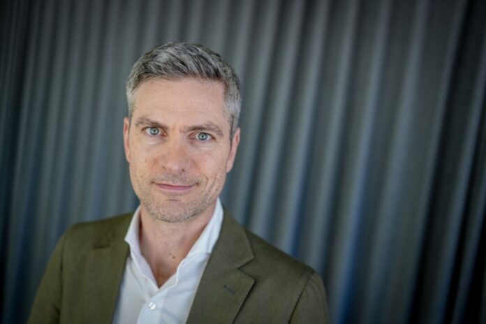 Ingo Zamperoni Ingo Zamperoni moderiert die Tagesthemen anlässlich des Jahrestags der Flutkatastrophe aus dem Ahrtal. (Archivbild)