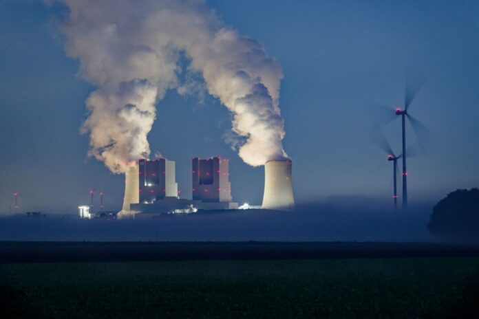 Kraftwerk Neurath Die Vereinbarung zum Kohleausstieg in NRW wurde Ende 2022 getroffen. (Symbolbild)