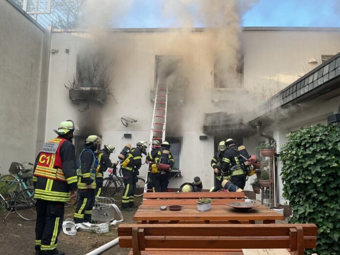 59-Jähriger stirbt bei Wohnungsbrand in Dortmund Ein Mann kam ums Leben.