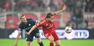 Bochum holt Angreifer Rasmussen Christian Rasmussen (r) wechselt zum VfL Bochum. (Archivbild)