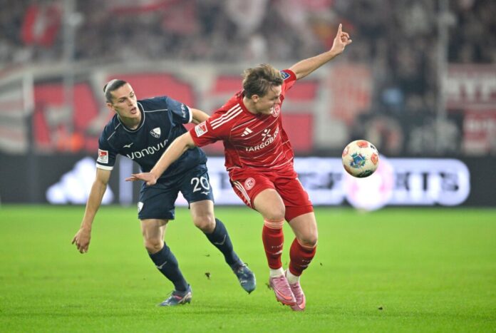 Christian Rasmussen Christian Rasmussen (r) wechselt zum VfL Bochum. (Archivbild)