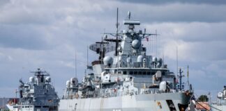 Rheinmetall erhält Zuschlag für Fregatten-Modernisierung Die Fregatte «Bayern» - hier bei einem früheren Aufenthalt in Wilhelmshaven - soll in der Neuen Jadewerft modernisiert werden. (Archivbild)
