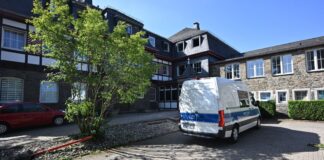 Drei Tote bei Brand in Monschau in der Eifel Bei einem Brand in einem Wohnkomplex in Monschau sind drei Menschen ums Leben gekommen.