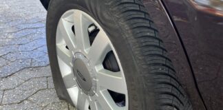 Wülfrath: Mann fährt trotz blockierter Bremse los Das Rad war bis auf die Felge heruntergefahren. Foto: Polizei
