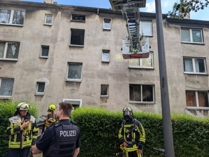 Feuer in Bochumer Wohnung Ein Mensch kam bei dem Feuer ums Leben. (Handout)