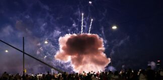 Rheinkirmes-Feuerwerk: Neues Sicherheitskonzept nach Unfall In diesem Jahr soll ein neues Sicherheitskonzept dafür sorgen, dass das Feuerwerk ohne Zwischenfälle stattfinden kann. (Archivbild)