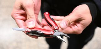 Streit um Dauer-Messerverbote: OVG-Verhandlung im September Bei dem Streit vor dem Oberverwaltungsgericht in Münster geht um das Verbot in einigen NRW-Städten, Messer oder andere gefährliche Gegenstände mehrere Jahre lang zu tragen. (Archivbild)