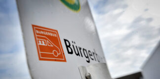 Nach Wegfall des Deutschlandtickets Schule in Velbert: Ermäßigte Ticktes im Bürgerbus