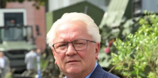 Rheinmetall-Chef fordert mehr Schutz vor Drohnenangriffen Rheinmetallchef Papperger sieht Deutschland nicht gut genug vor Drohnenangriffen geschützt. (Archivbild)