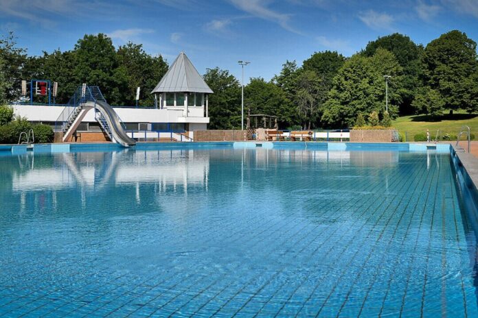 51_HEI_Freibad_Heiligenhaus_Heljensbad_MK5_8194