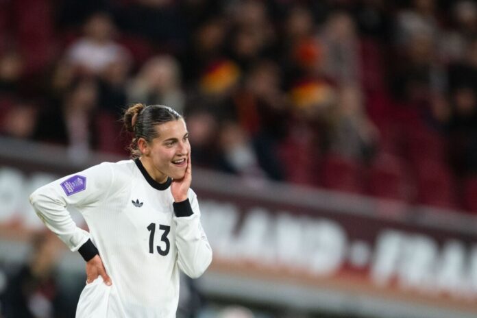 Carlotta Wamser Carlotta Wamser wechselt von Bayer Leverkusen zu Manchester City. (Archivbild)