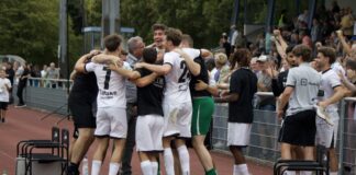 Regionalliga-West: Der VfB Hilden reitet die Welle Der VfB Hilden hat den ersten Heimsieg eingefahren. Foto: VfB Hilden