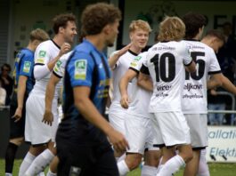 Regionalliga West: Neuling VfB Hilden weiter ungeschlagen Lange hielten die Hildener in Wiedenbrück das 1:0. Foto: VfB Hilden