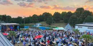 Abriss-Party für das Heljensbad: Open-Air-Konzert mit „Halber Liter“ und „Optical Disaster“