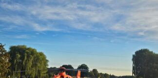 Schwerstverletzte bei Unfall in Ratingen: Rettungsheli im Einsatz Der Rettungshubschrauber aus Duisburg. Foto: Feuerwehr Ratingen