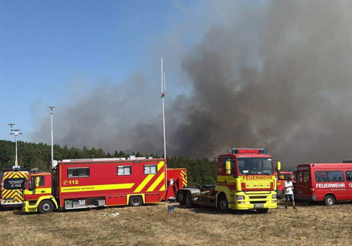 (C)Feuerwehr Ratingen Die Ratinger Feuerwehr vor Ort in Hürtgenwald. Foto: Feuerwehr Ratingen