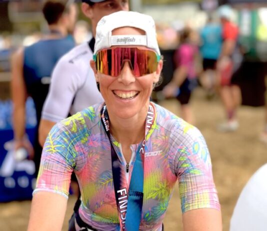 „Ironman 70.3“ in Duisburg endet für Wülfratherin im Krankenhaus Beim Start war bei der Wülfratherin Anne-Katrin Reinl noch alles in Ordnung - das Event verlief später allerdings nicht wie erhofft. Foto: privat