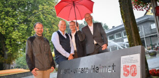 Bänke zum Stadtjubiläum: Sparkassenstiftung schafft Plätze zum Verweilen